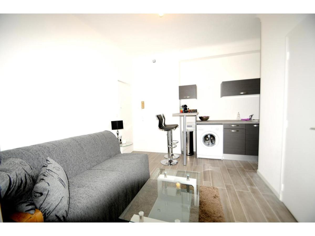 Superbe Studio Meuble Cosy Avec Lit Superconfort Au Calme Jean Medecin Nice Eksteriør billede